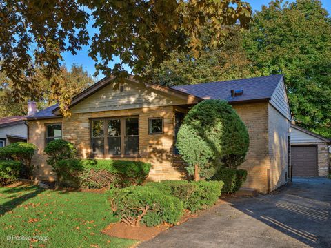 Photo of 1521 Seymour Avenue, North Chicago, IL 60064 (MLS # 12506999) Photo of 1521 Seymour Avenue, North Chicago, IL 60064 (MLS # 12506999)