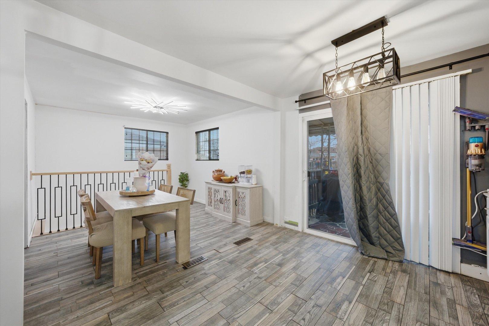 8213 S Kildare Avenue