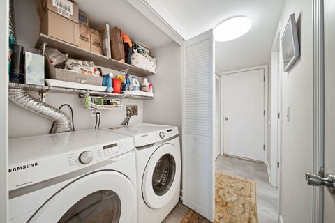 Tiny photo for 1290 Wandsworth Circle, Roselle, IL 60172 (MLS # 12509524)