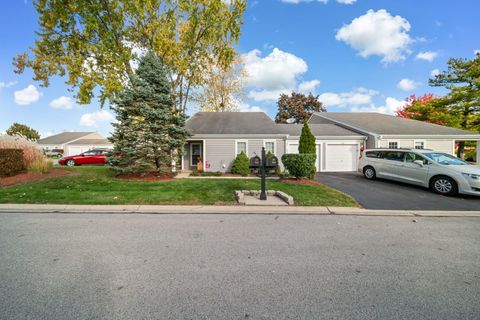 Tiny photo for 1290 Wandsworth Circle, Roselle, IL 60172 (MLS # 12509524)