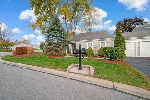 Tiny photo for 1290 Wandsworth Circle, Roselle, IL 60172 (MLS # 12509524)