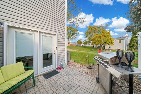 Tiny photo for 1290 Wandsworth Circle, Roselle, IL 60172 (MLS # 12509524)