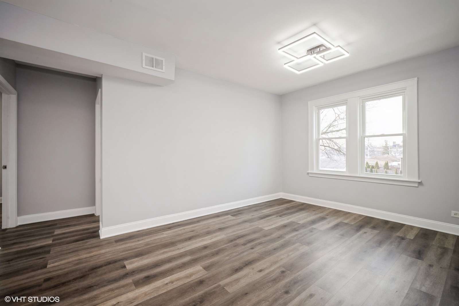 4518 W Wellington Avenue 4518-2