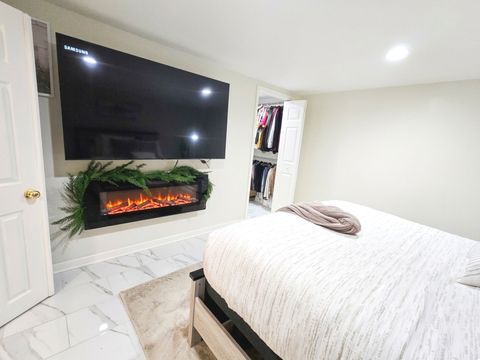 Tiny photo for 2605 W 83rd Place, Chicago, IL 60652 (MLS # 12578673)