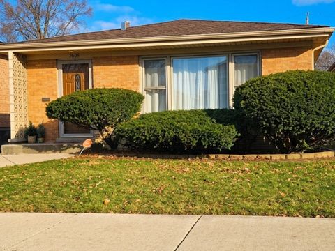 Photo of 2605 W 83rd Place, Chicago, IL 60652 (MLS # 12578673)