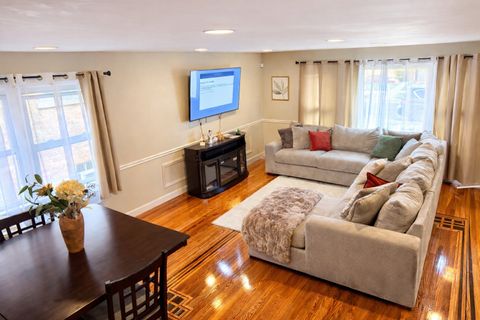 Tiny photo for 2605 W 83rd Place, Chicago, IL 60652 (MLS # 12578673)