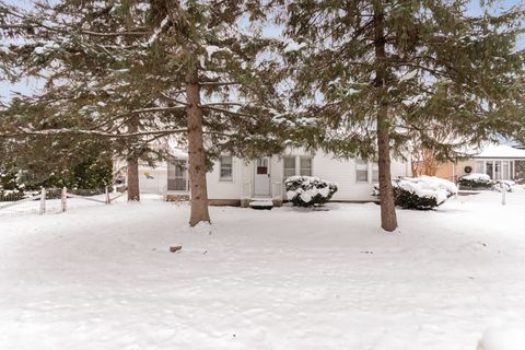 Tiny photo for Palos Hills, IL 60465 (MLS # 12501976)