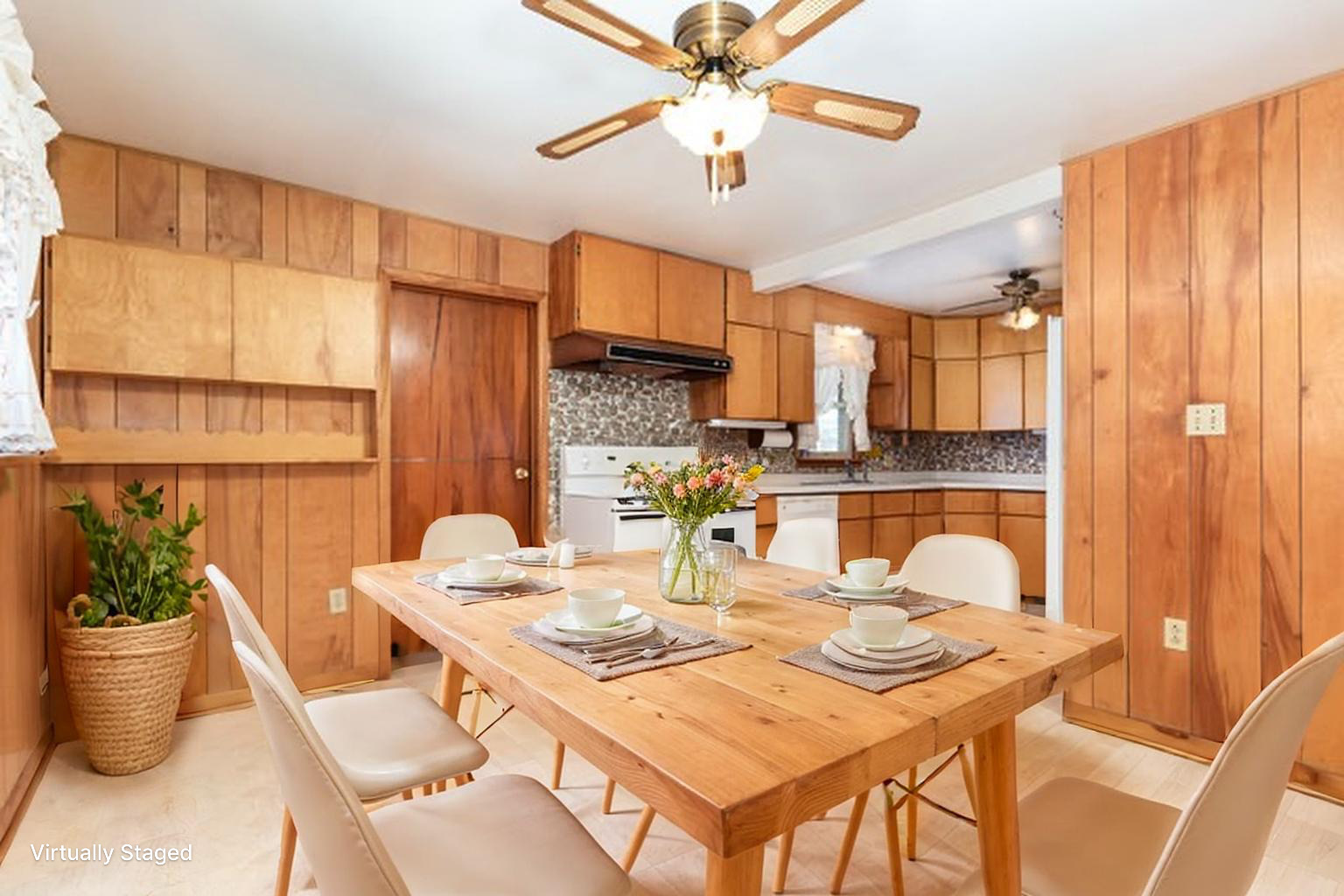 Palos Hills, Illinois 60465, United States, 5 Bedrooms Bedrooms, ,2 BathroomsBathrooms,Residential,Active,252475