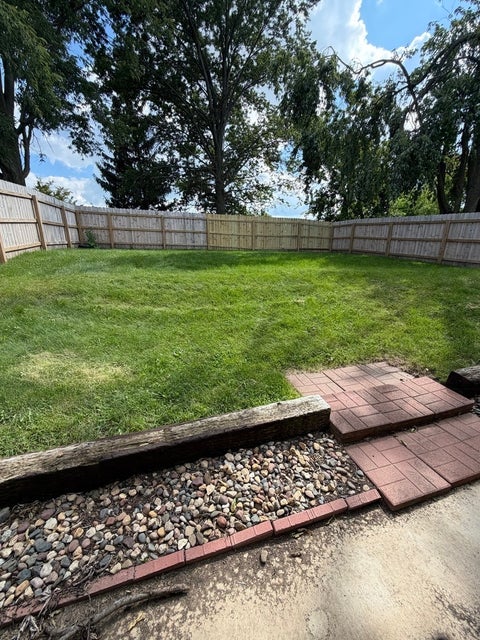Tiny photo for 2213 Clearwater Avenue, Bloomington, IL 61704 (MLS # 12745107)