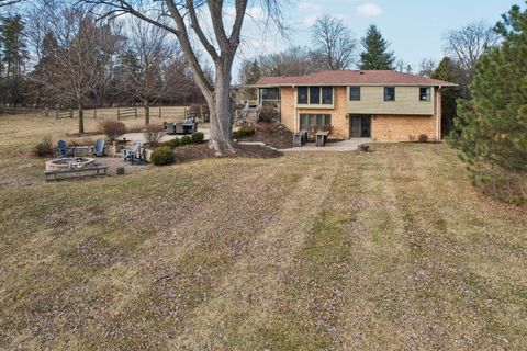 Tiny photo for 635 Signal Hill Road, North Barrington, IL 60010 (MLS # 12616220)