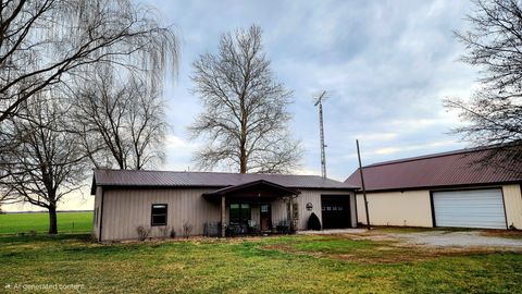 Photo of 628 Harsy Road, Duquoin, IL 62832 (MLS # 12580708)