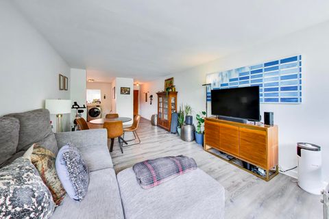 Tiny photo for 1008 Washington Boulevard #9, Oak Park, IL 60302 (MLS # 12645919)