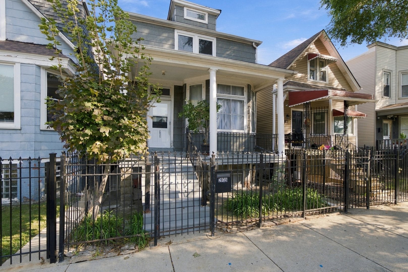 2035 N Karlov Avenue