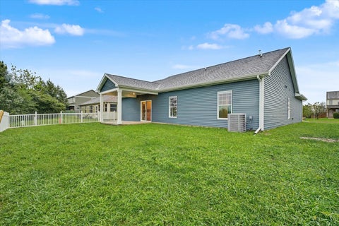 Tiny photo for 3704 Boulder Ridge Drive, Champaign, IL 61822 (MLS # 12731404)