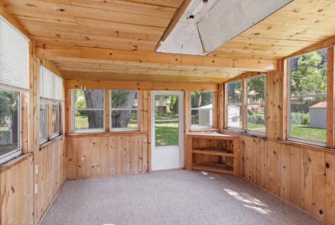 Tiny photo for 10 Linden Avenue, Buffalo Grove, IL 60089 (MLS # 12714711)