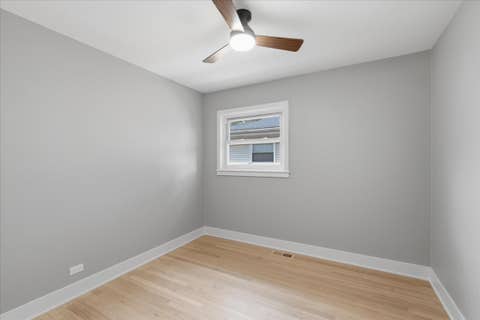 Tiny photo for 10 Linden Avenue, Buffalo Grove, IL 60089 (MLS # 12714711)