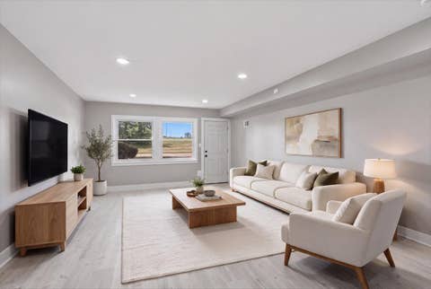 Tiny photo for 10 Linden Avenue, Buffalo Grove, IL 60089 (MLS # 12714711)