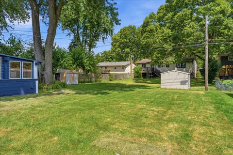 Tiny photo for 10 Linden Avenue, Buffalo Grove, IL 60089 (MLS # 12714711)