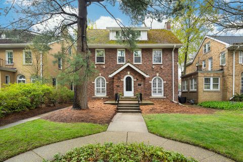 810 Lincoln Street Evanston IL 60201