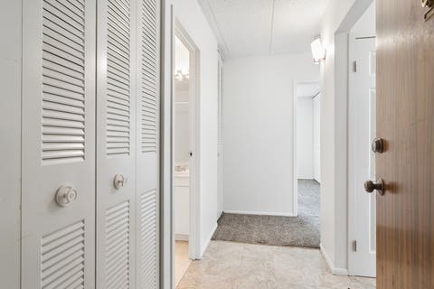 Tiny photo for 9701 N Dee Road #6N, Niles, IL 60714 (MLS # 12637132)