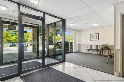 Tiny photo for 9701 N Dee Road #6N, Niles, IL 60714 (MLS # 12637132)