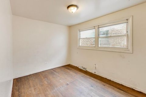 Tiny photo for 710 W 81st Place, Chicago, IL 60620 (MLS # 12532160)