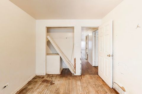 Tiny photo for 710 W 81st Place, Chicago, IL 60620 (MLS # 12532160)