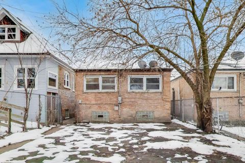Tiny photo for 710 W 81st Place, Chicago, IL 60620 (MLS # 12532160)