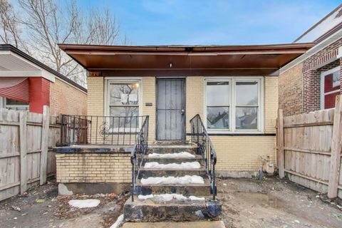 710 W 81st Place Chicago IL 60620