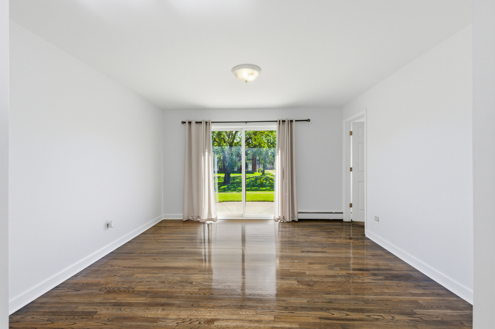 8828 N LESLIE Lane 104D