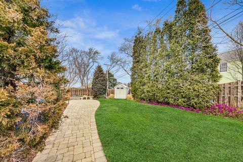 Tiny photo for 5345 Lawn Avenue, Western Springs, IL 60558 (MLS # 12587351)