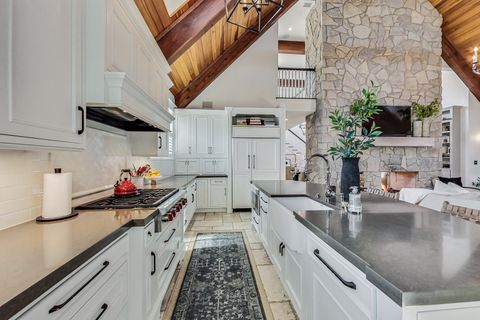 Tiny photo for 5345 Lawn Avenue, Western Springs, IL 60558 (MLS # 12587351)