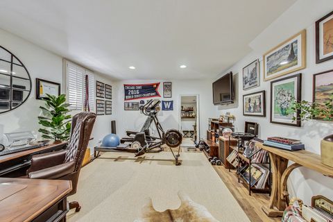 Tiny photo for 5345 Lawn Avenue, Western Springs, IL 60558 (MLS # 12587351)