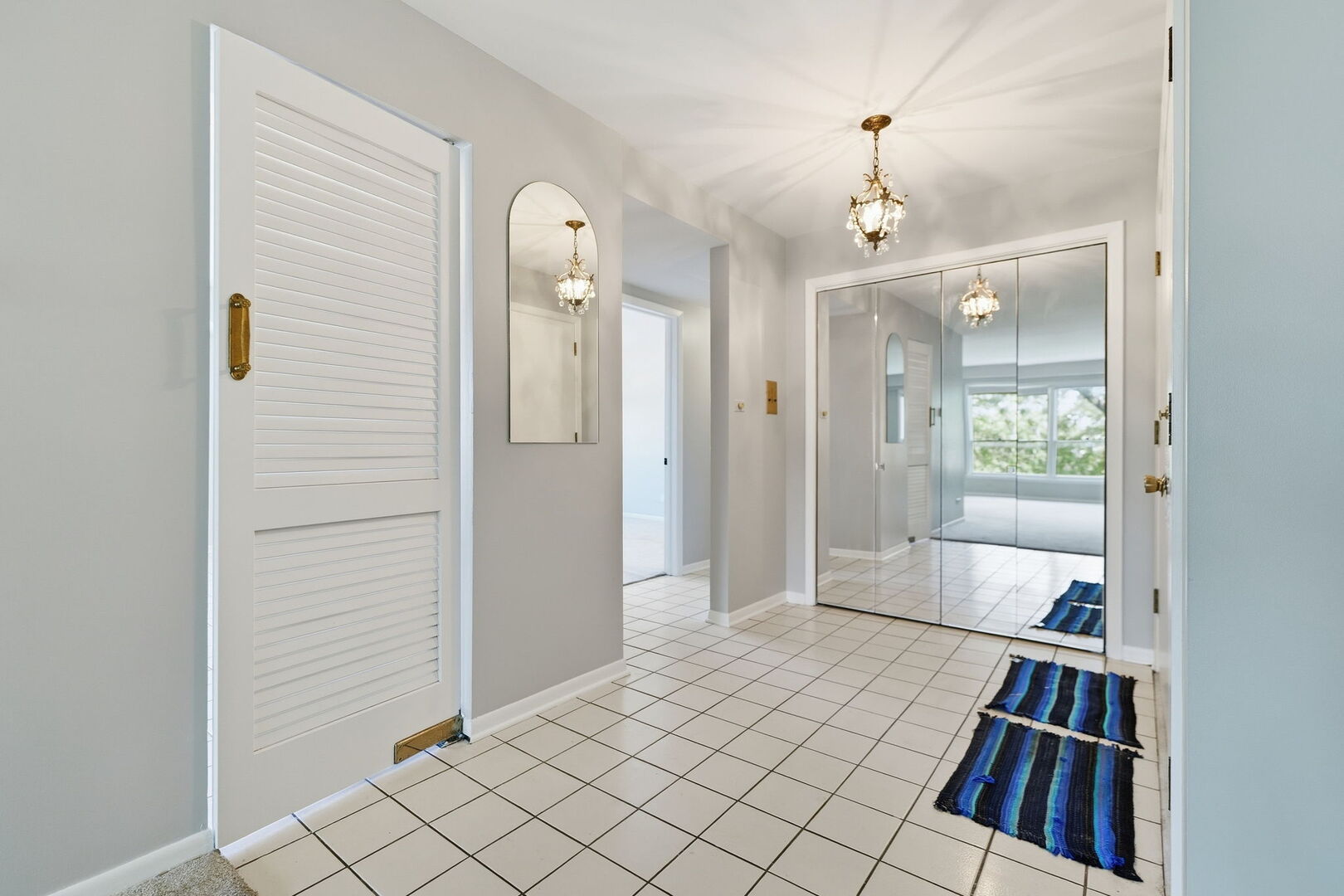 1535 Park Avenue 401