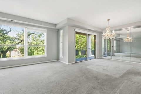 Tiny photo for 1535 Park Avenue #401, River Forest, IL 60305 (MLS # 12771848)