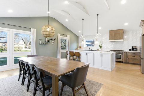 Tiny photo for 334 E Huntington Lane, Elmhurst, IL 60126 (MLS # 12601894)