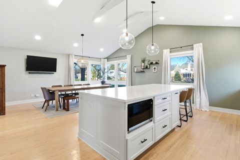 Tiny photo for 334 E Huntington Lane, Elmhurst, IL 60126 (MLS # 12601894)