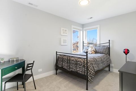 Tiny photo for 334 E Huntington Lane, Elmhurst, IL 60126 (MLS # 12601894)