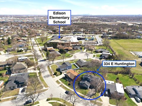 Tiny photo for 334 E Huntington Lane, Elmhurst, IL 60126 (MLS # 12601894)