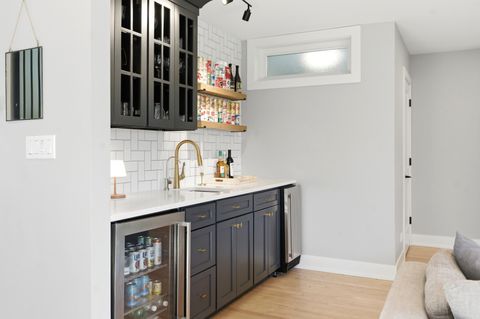 Tiny photo for 334 E Huntington Lane, Elmhurst, IL 60126 (MLS # 12601894)