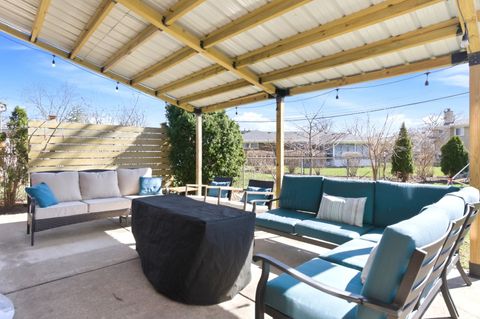 Tiny photo for 334 E Huntington Lane, Elmhurst, IL 60126 (MLS # 12601894)