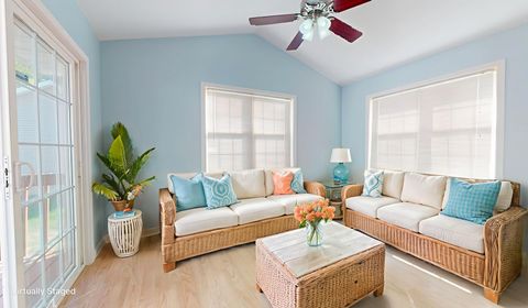 Tiny photo for 1913 E Newport Drive, Urbana, IL 61802 (MLS # 12498986)