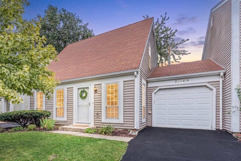 Photo of 29W456 Blackthorn Lane, Warrenville, IL 60555 (MLS # 12767806)
