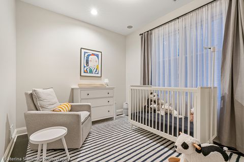 Tiny photo for 827 W Bradley Place #1E, Chicago, IL 60613 (MLS # 12552844)