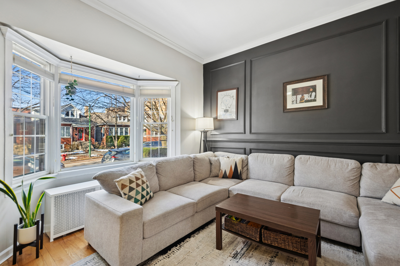 2947 N WASHTENAW Avenue