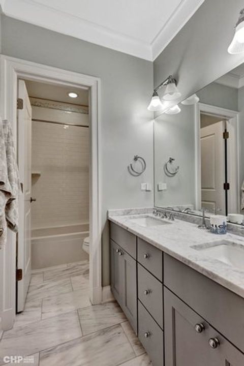 Tiny photo for 3851 N Hermitage Avenue, Chicago, IL 60613 (MLS # 12416686)