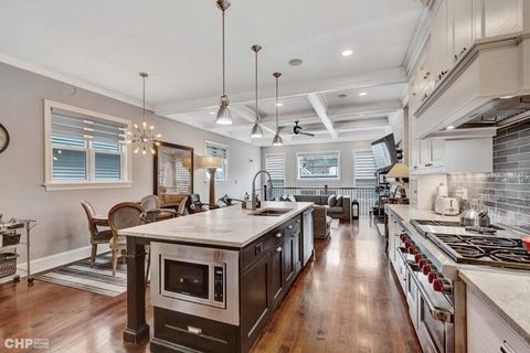 Tiny photo for 3851 N Hermitage Avenue, Chicago, IL 60613 (MLS # 12416686)