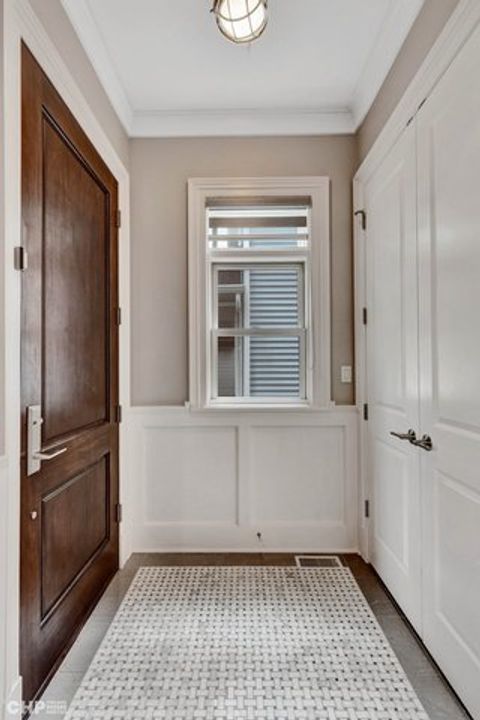Tiny photo for 3851 N Hermitage Avenue, Chicago, IL 60613 (MLS # 12416686)