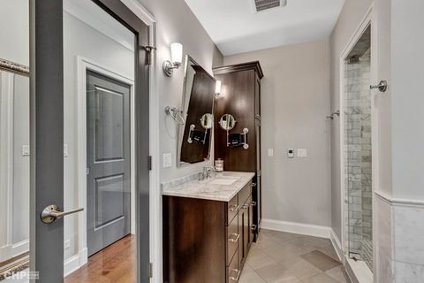 Tiny photo for 3851 N Hermitage Avenue, Chicago, IL 60613 (MLS # 12416686)