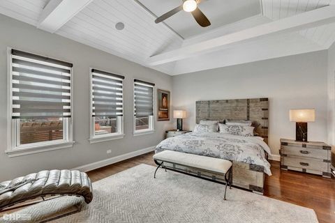 Tiny photo for 3851 N Hermitage Avenue, Chicago, IL 60613 (MLS # 12416686)